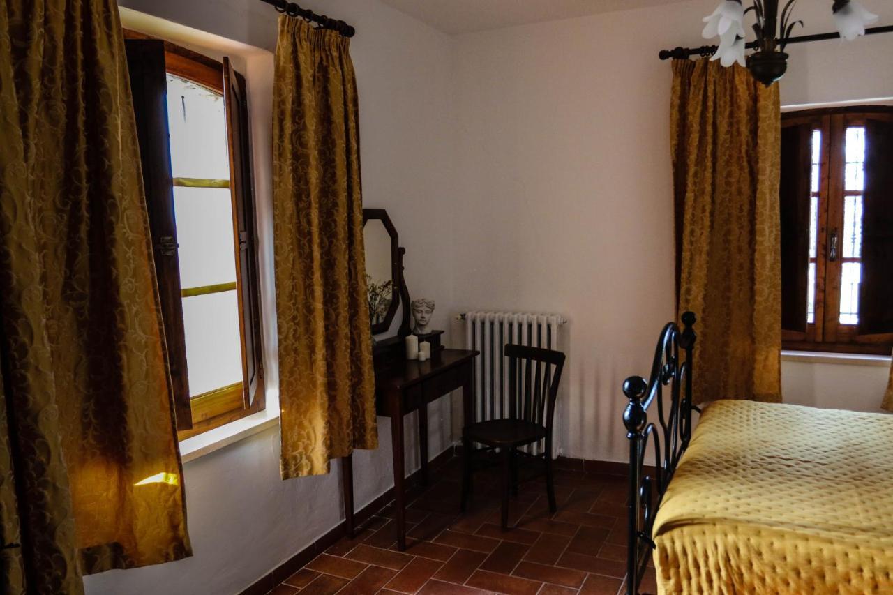 Agriturismo Bombina Montisi Экстерьер фото