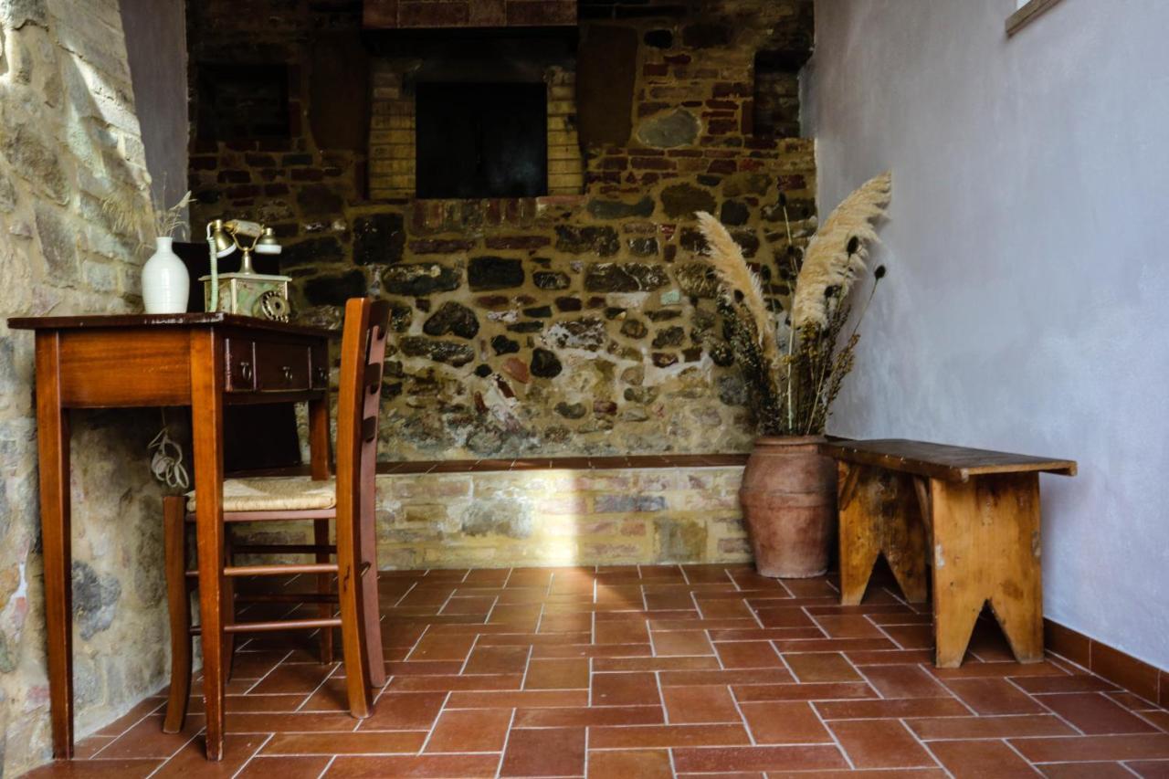 Agriturismo Bombina Montisi Экстерьер фото